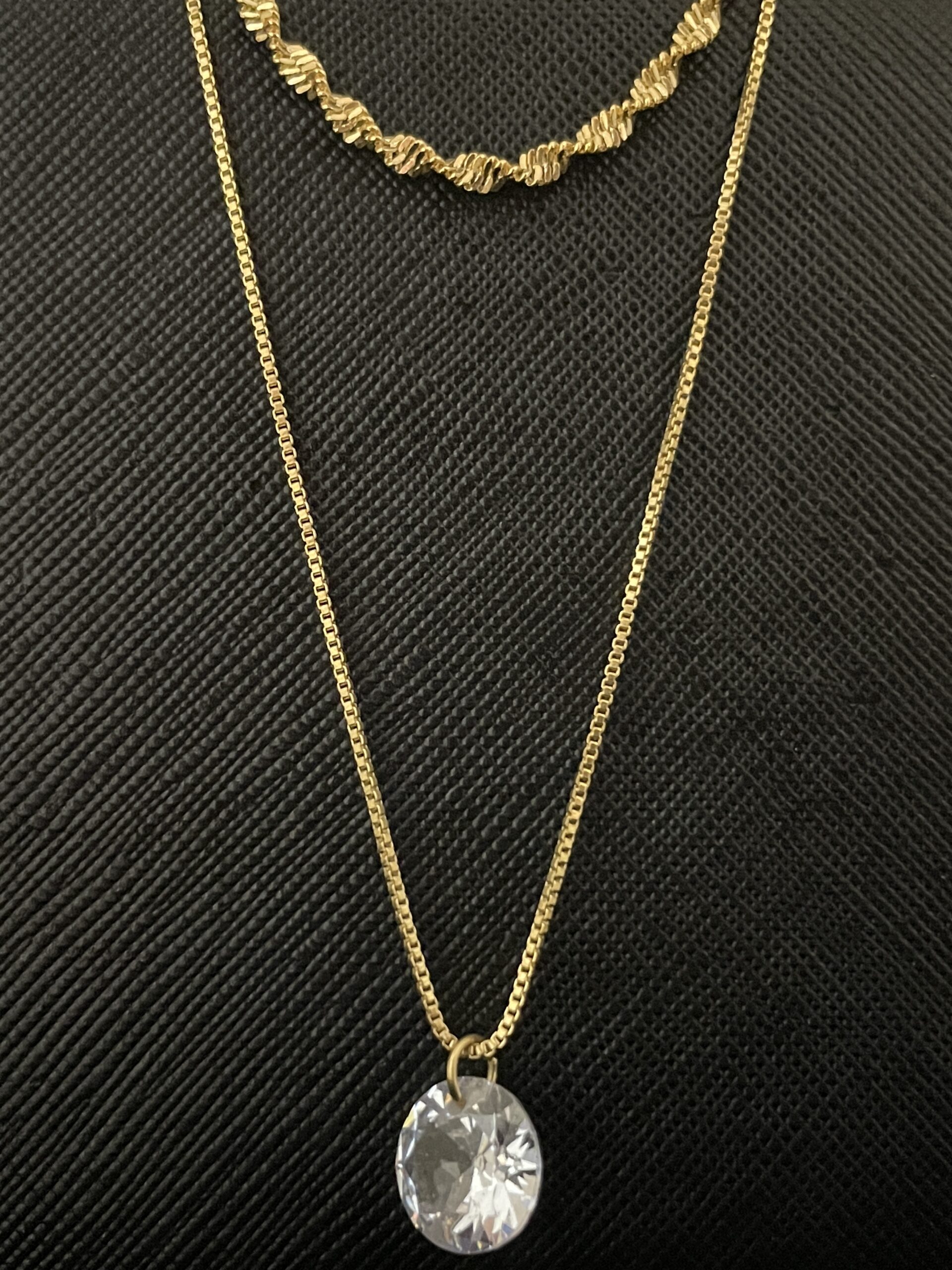 Colar Duplo Folheado a Ouro com Zircônia – Brilho e Estilo em Dois Níveis - Imagem 3
